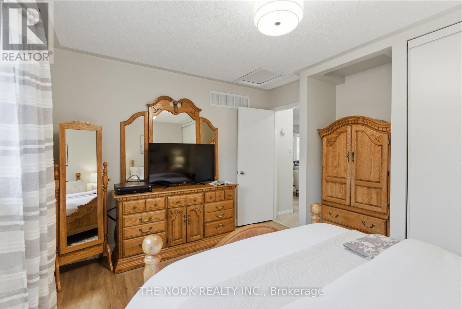 1139 Ridgemount Boulevard, Oshawa, Ontario  L1K 2L1 - Photo 24 - E13128136