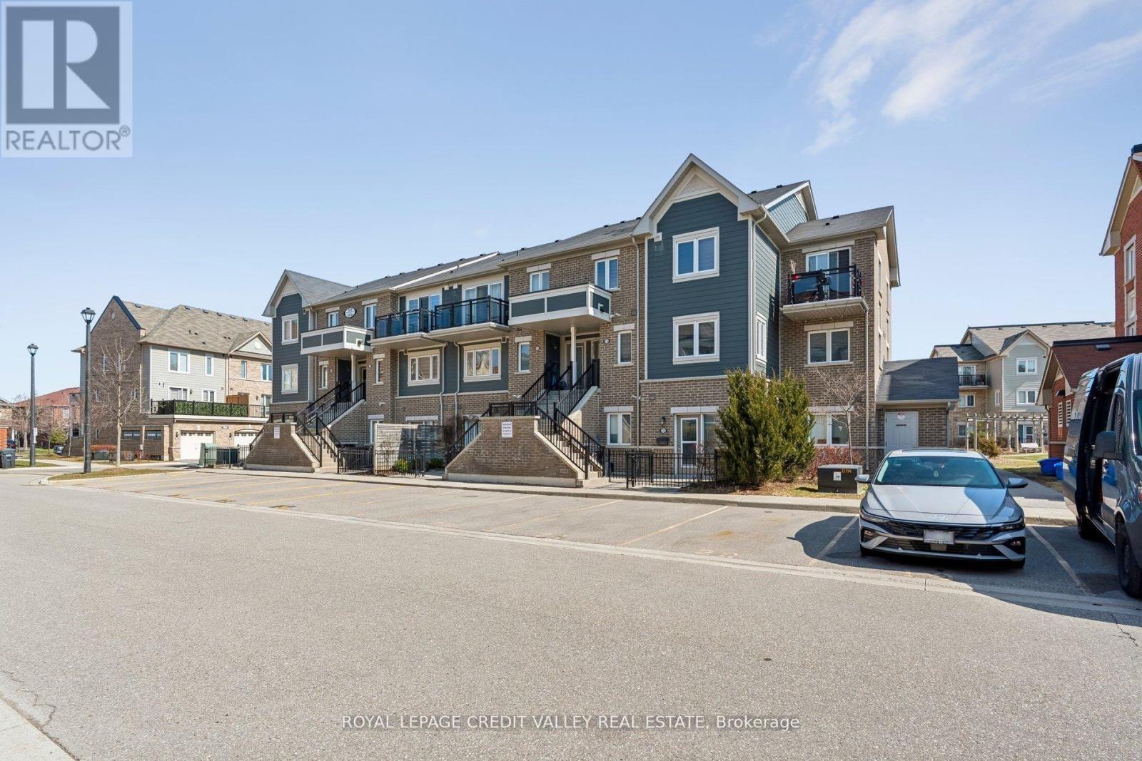 266 - 250 Sunny Meadow Boulevard, Brampton, Ontario  L6R 3Y7 - Photo 2 - W13128644