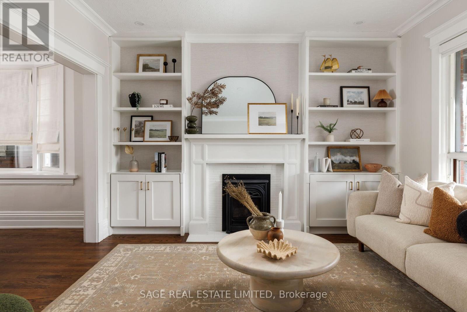 208 GALLEY AVENUE, Toronto, Ontario