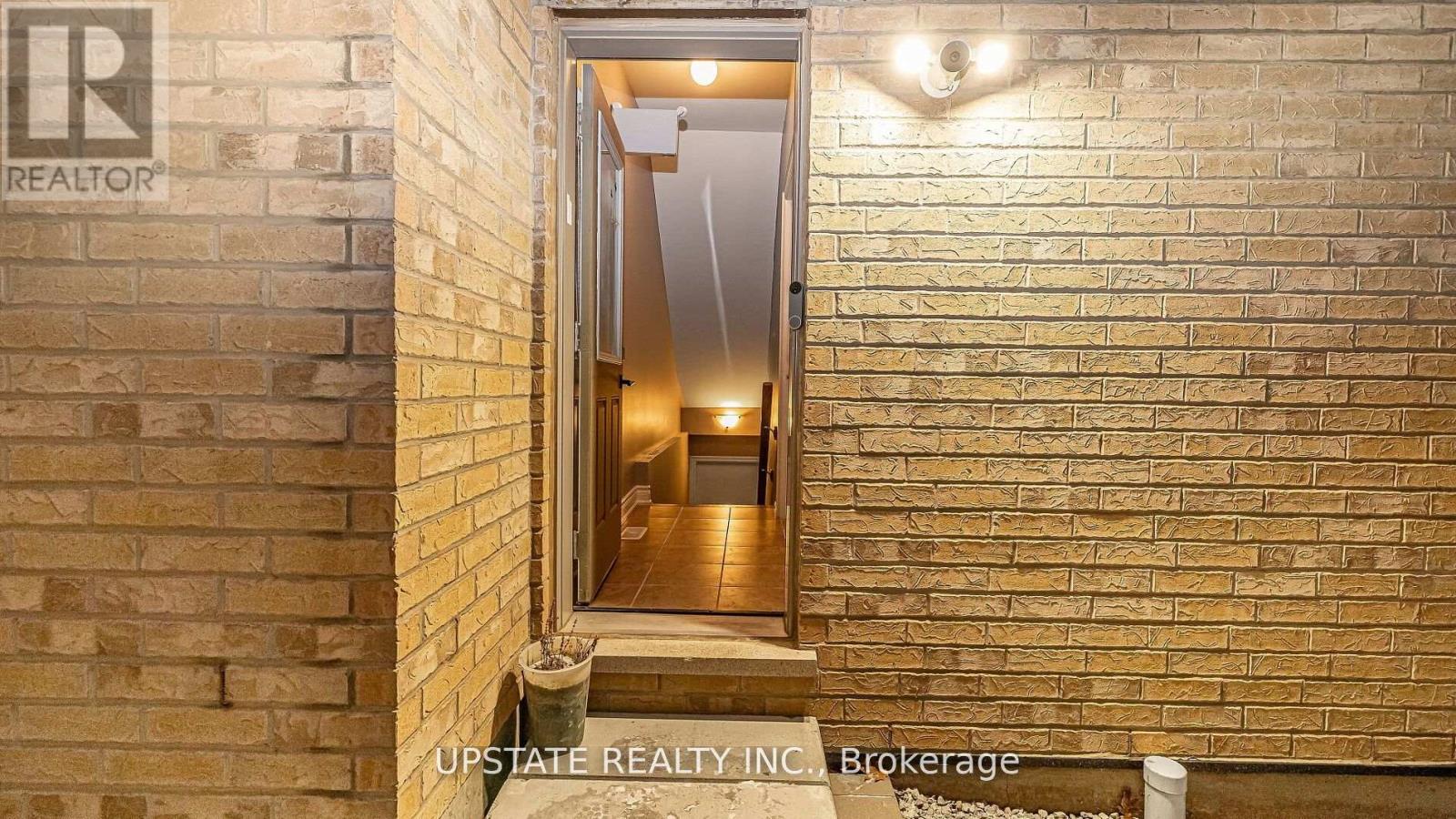 (Lower) - 91 Lloyd Sanderson Drive, Brampton, Ontario  L6Y 0X3 - Photo 2 - W13128694