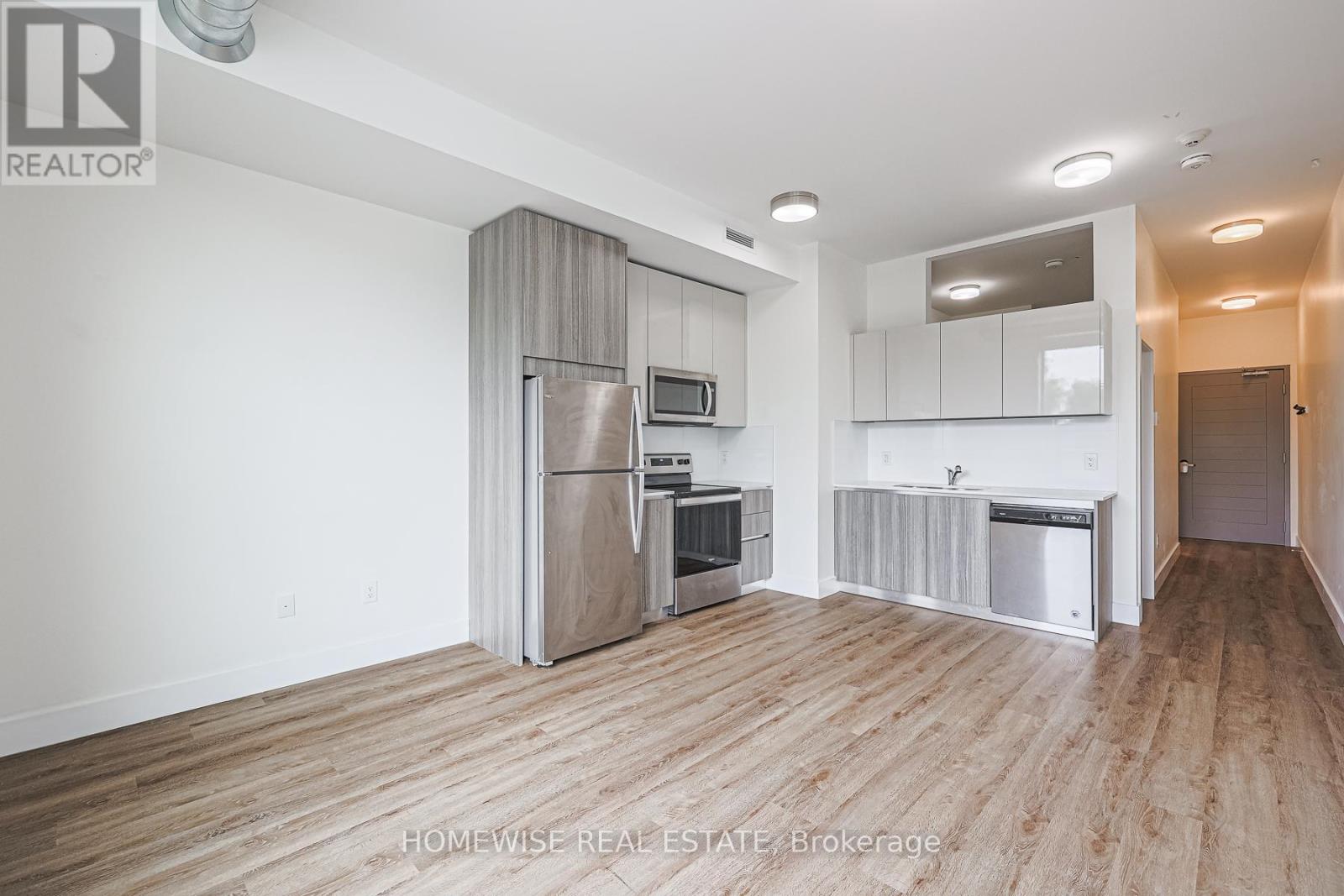 204 - 3020 Dundas Street W, Toronto, Ontario  M6P 1Z3 - Photo 3 - W13128766