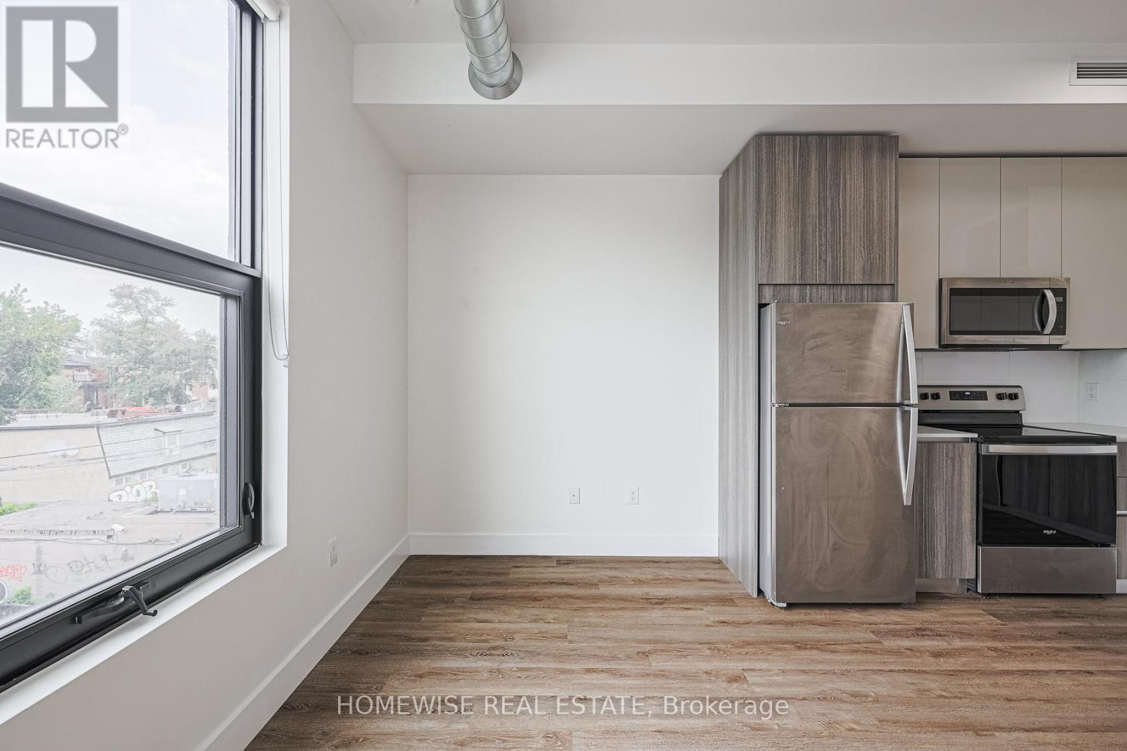 204 - 3020 Dundas Street W, Toronto, Ontario  M6P 1Z3 - Photo 4 - W13128766