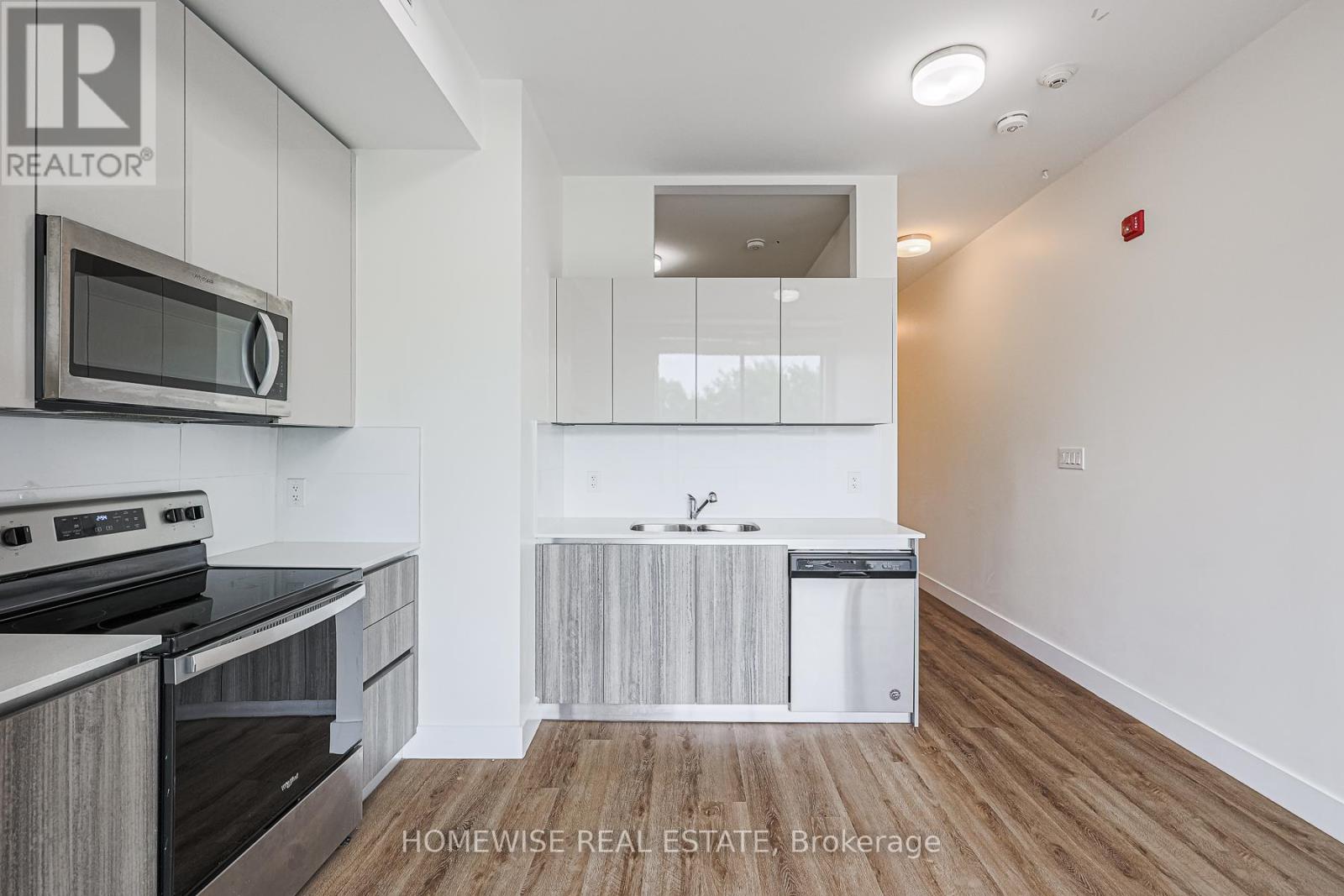 204 - 3020 Dundas Street W, Toronto, Ontario  M6P 1Z3 - Photo 6 - W13128766