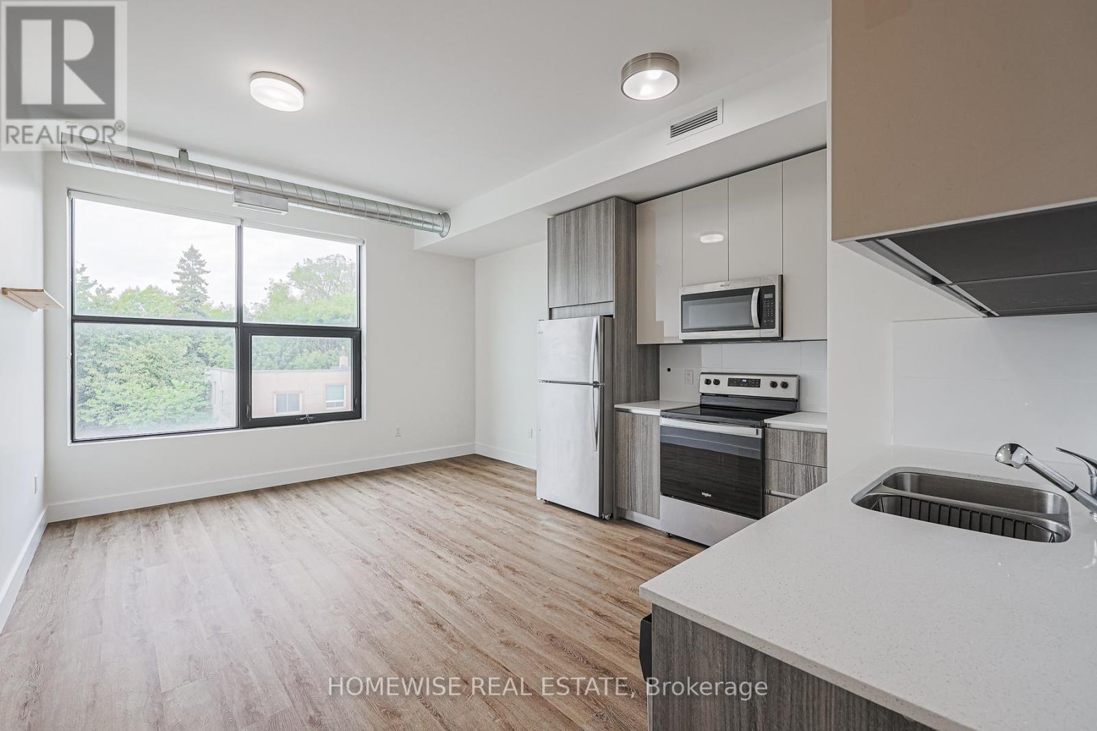 204 - 3020 Dundas Street W, Toronto, Ontario  M6P 1Z3 - Photo 9 - W13128766