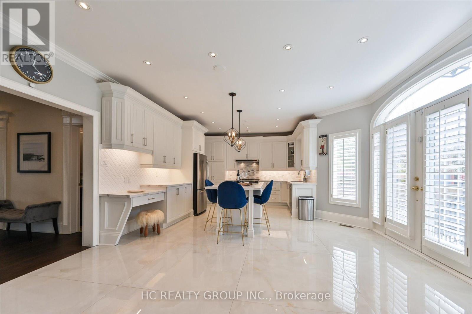 1030 Skyvalley Crescent, Oakville, Ontario  L6M 3L2 - Photo 12 - W13128784