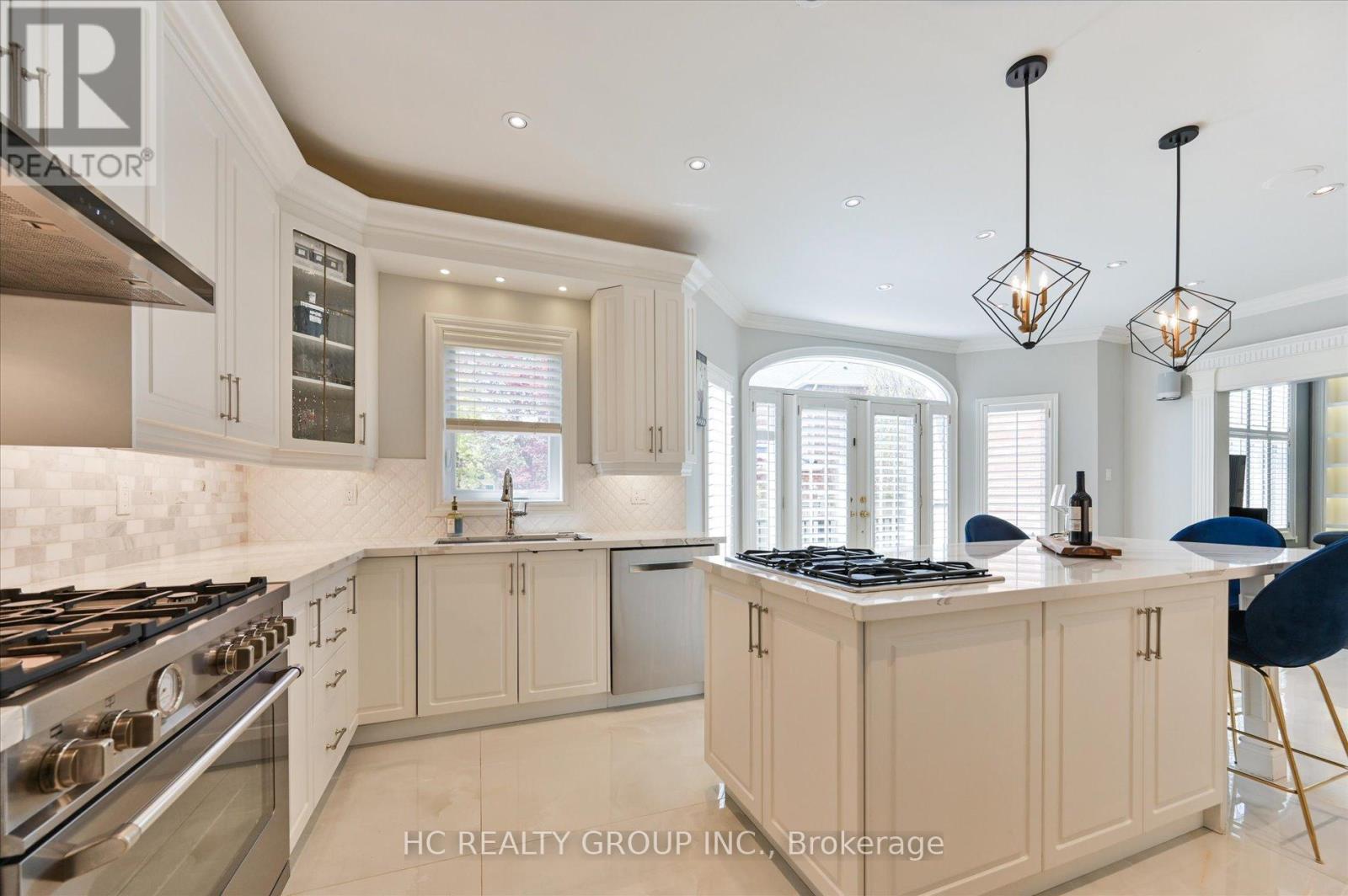 1030 Skyvalley Crescent, Oakville, Ontario  L6M 3L2 - Photo 15 - W13128784