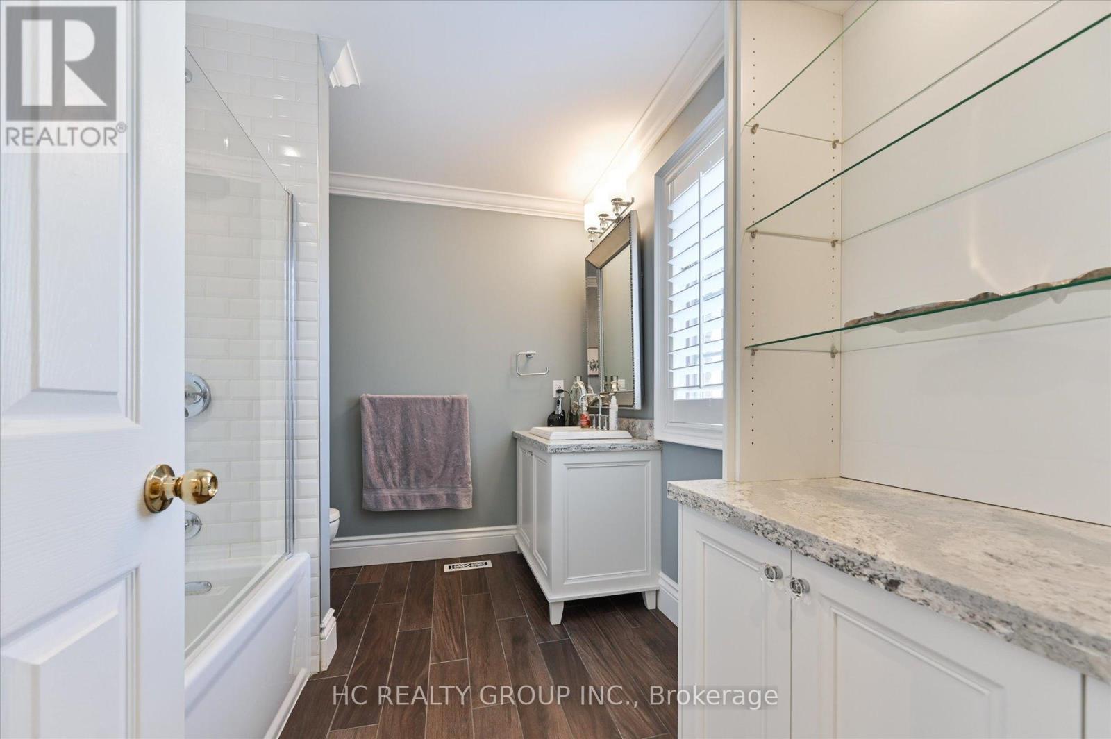 1030 Skyvalley Crescent, Oakville, Ontario  L6M 3L2 - Photo 31 - W13128784