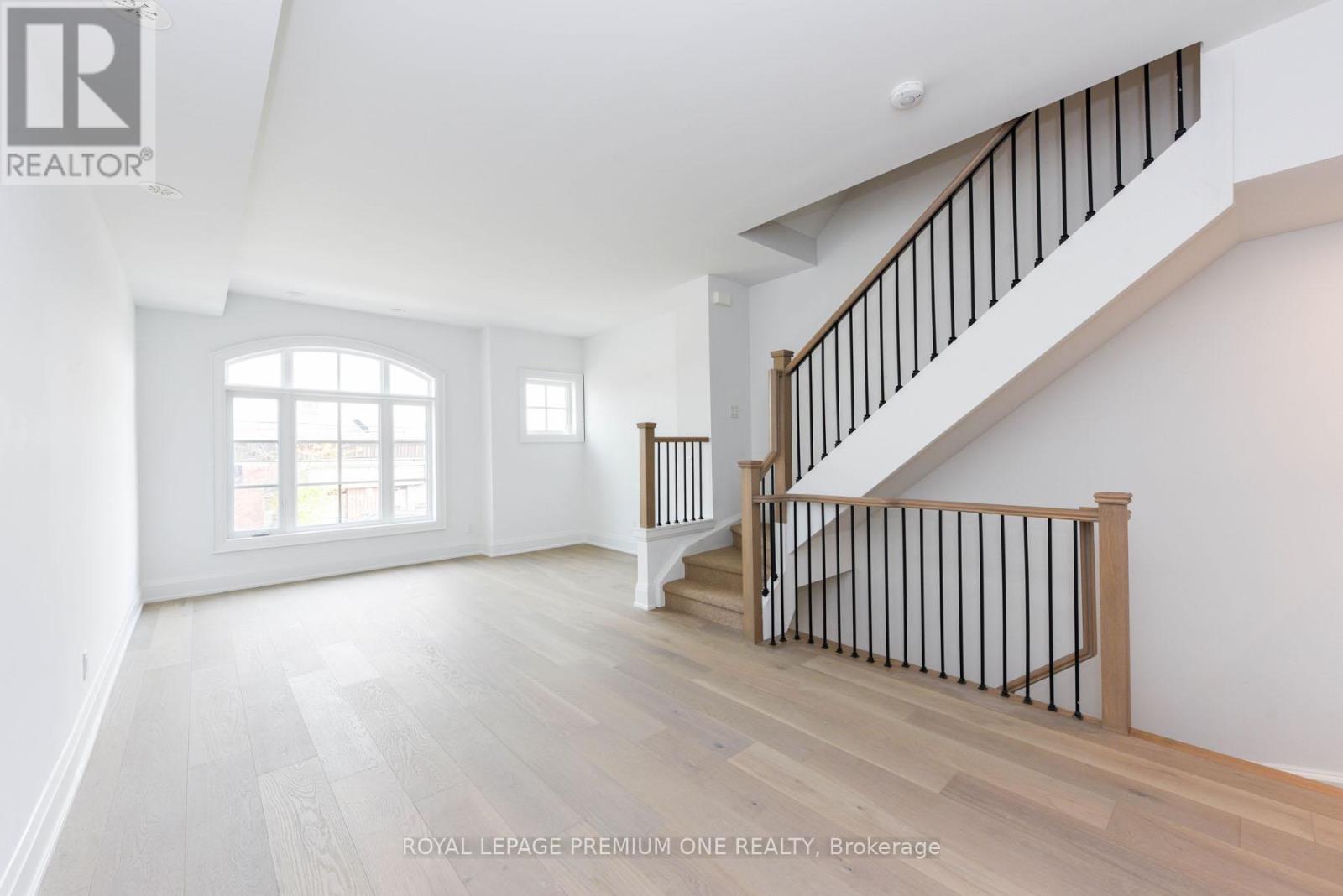111 - 130 Joymar Drive, Mississauga, Ontario  L5M 2P6 - Photo 4 - W13128874