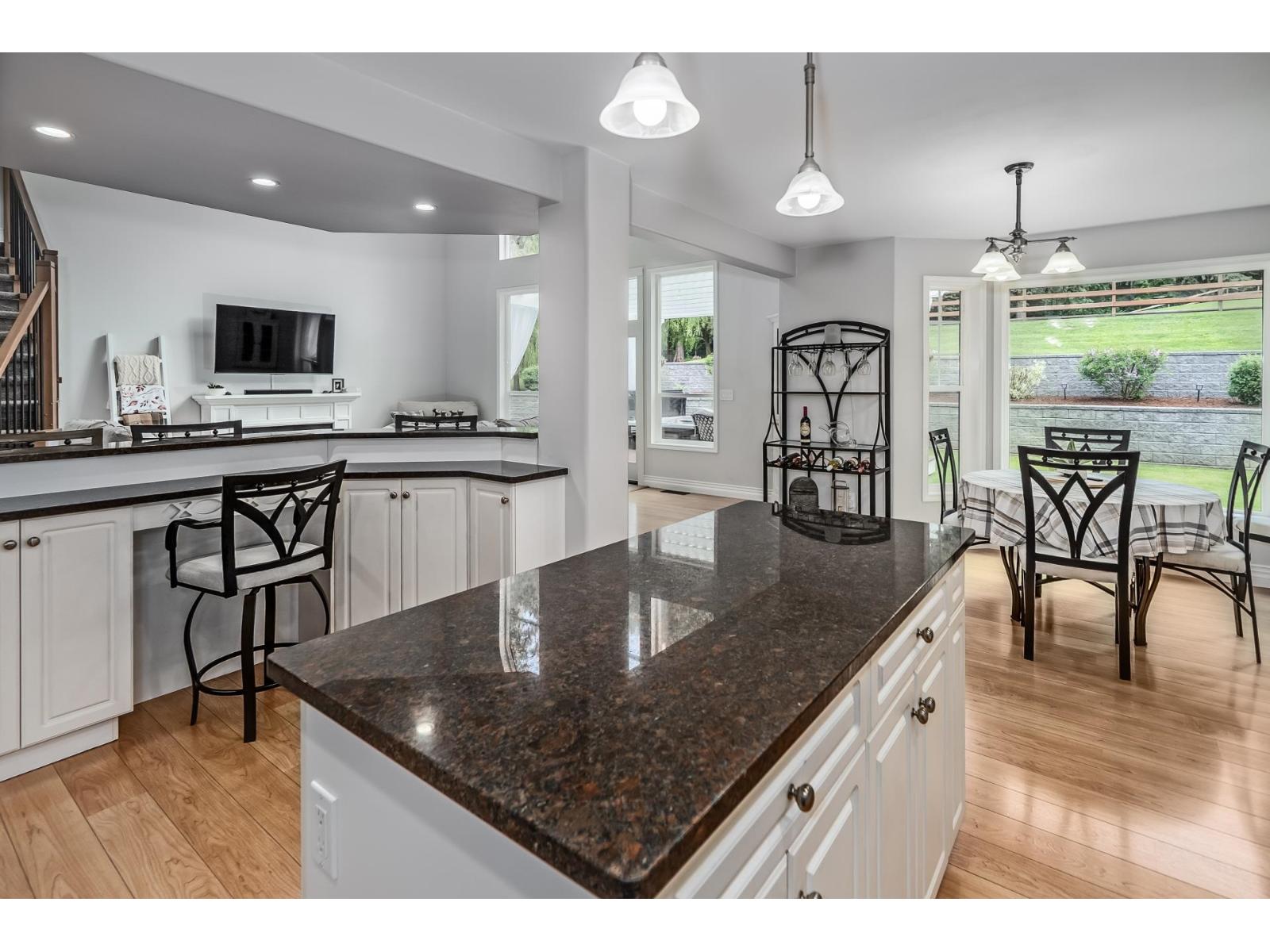 41932 Maple Lane, Majuba Hill, Yarrow, British Columbia  V2R 5G9 - Photo 13 - R3122183