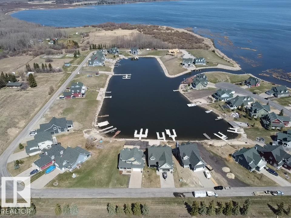 13 Sunset Harbour, Rural Wetaskiwin County, Alberta  T0C 2V0 - Photo 6 - E4482604