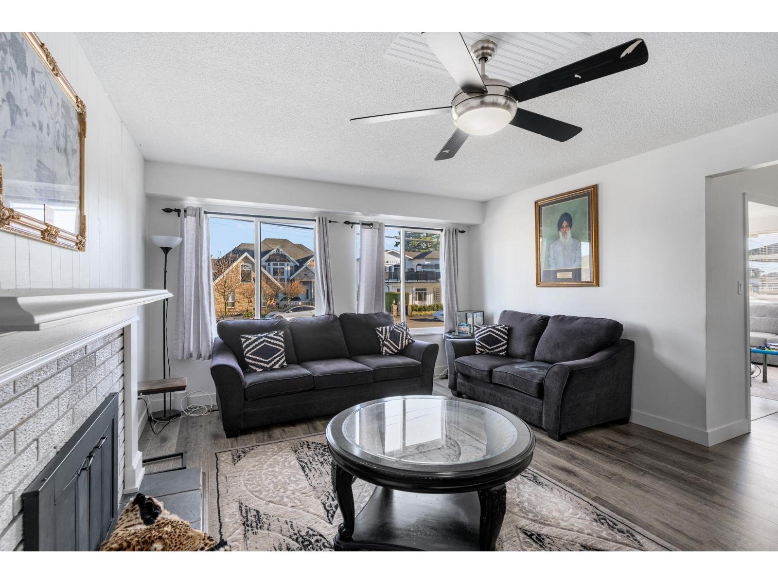 7923 122a Street, Surrey, British Columbia V3W 3T4 - Photo 3 - R3123368