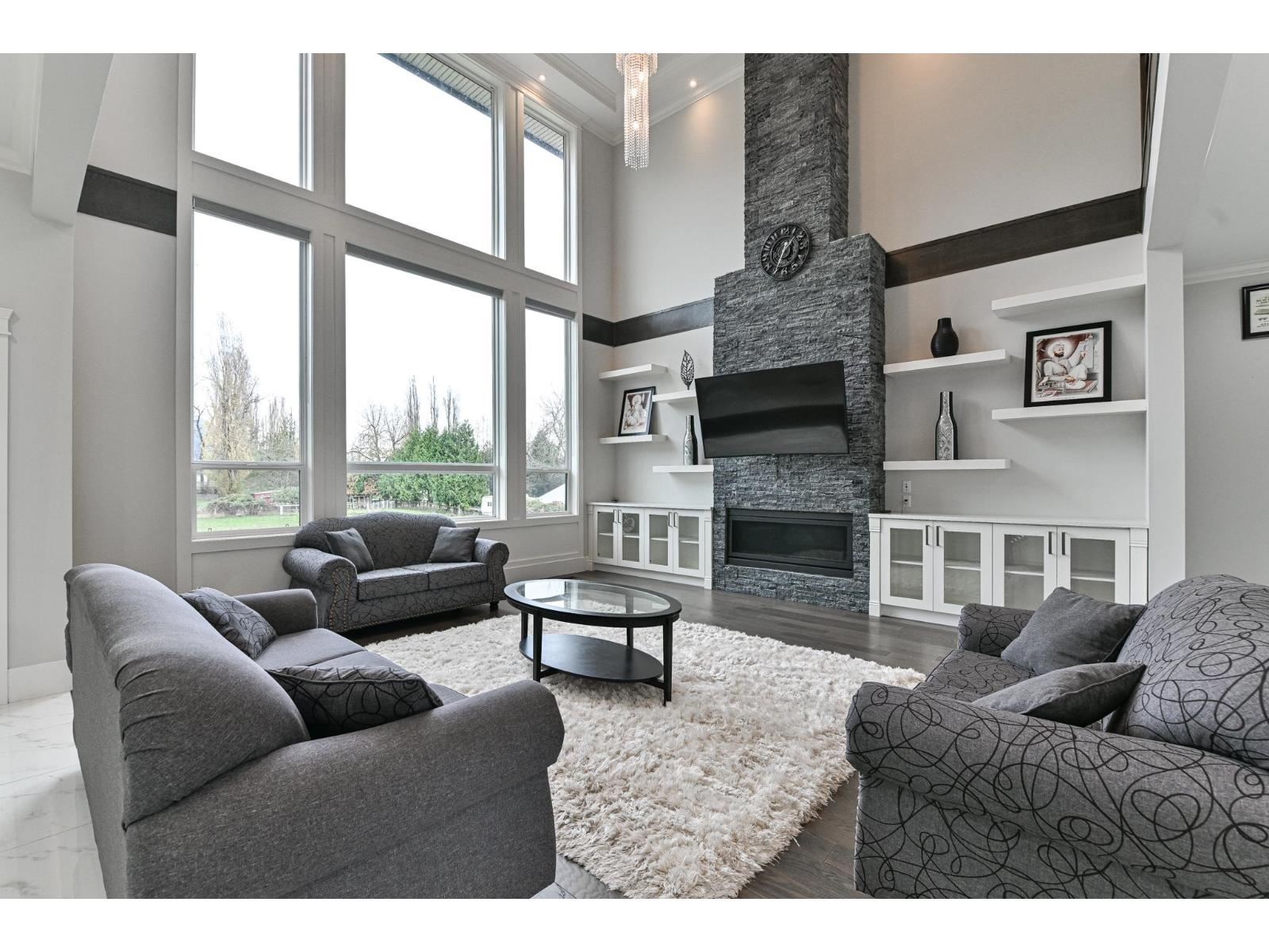 8528 Sylvester Road, Mission, British Columbia  V2V 7K6 - Photo 4 - R3123296