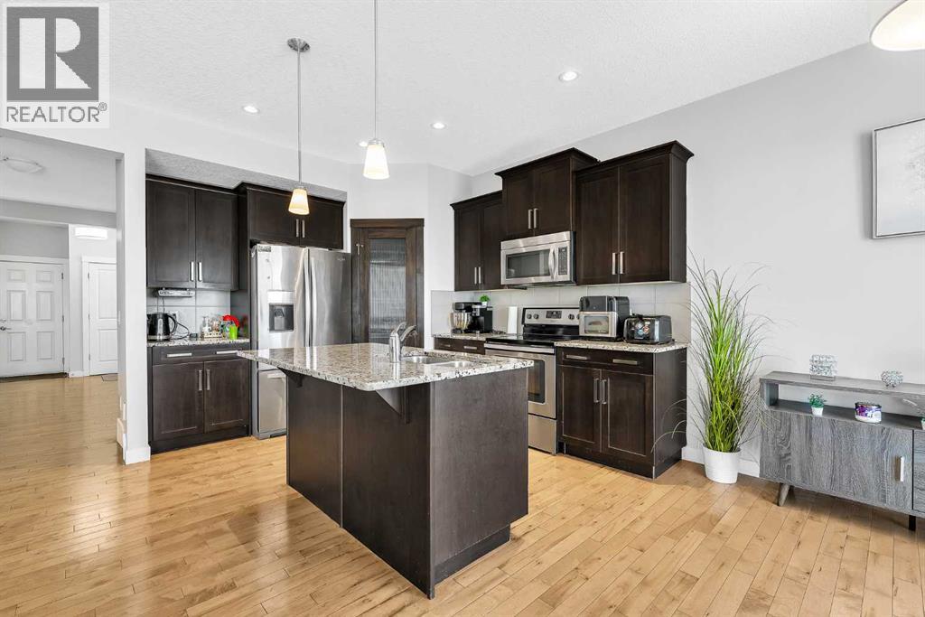 172 Sherwood Square Nw, Calgary, Alberta  T3R 0R8 - Photo 15 - A2308878