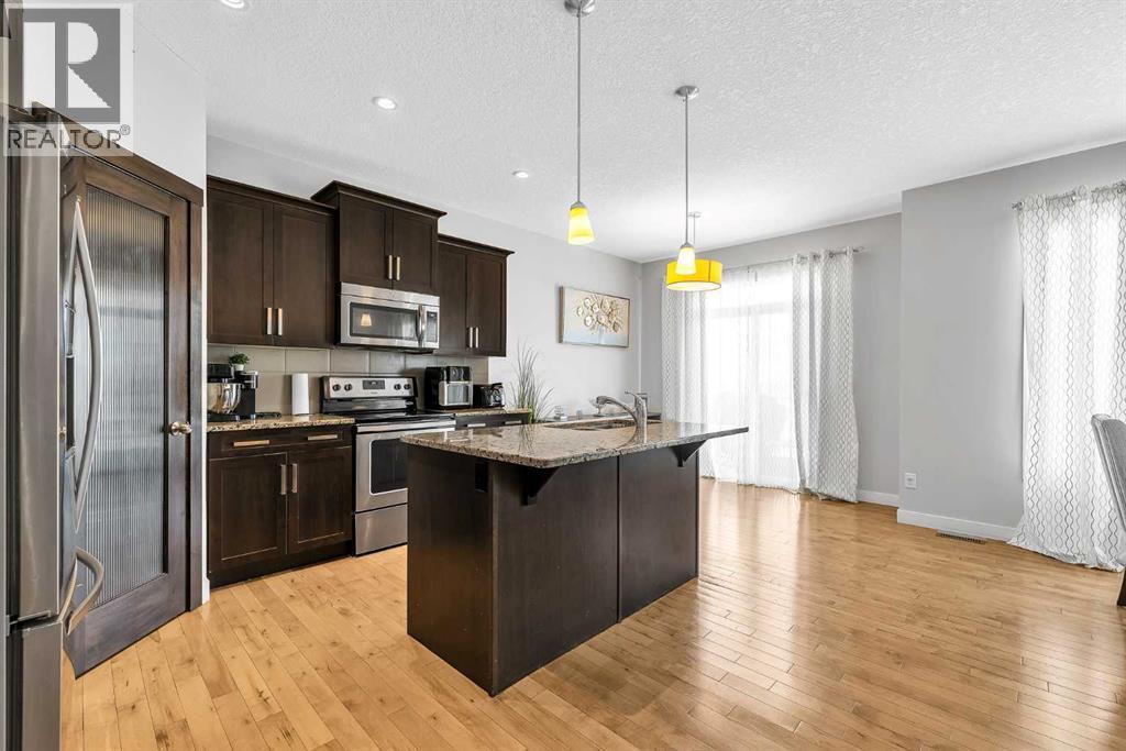 172 Sherwood Square Nw, Calgary, Alberta  T3R 0R8 - Photo 12 - A2308878