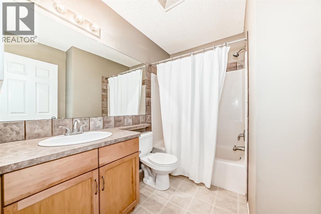 300 Sagewood Park SW, Airdrie, Alberta  T4B 3B3 - Photo 23 - A2309269