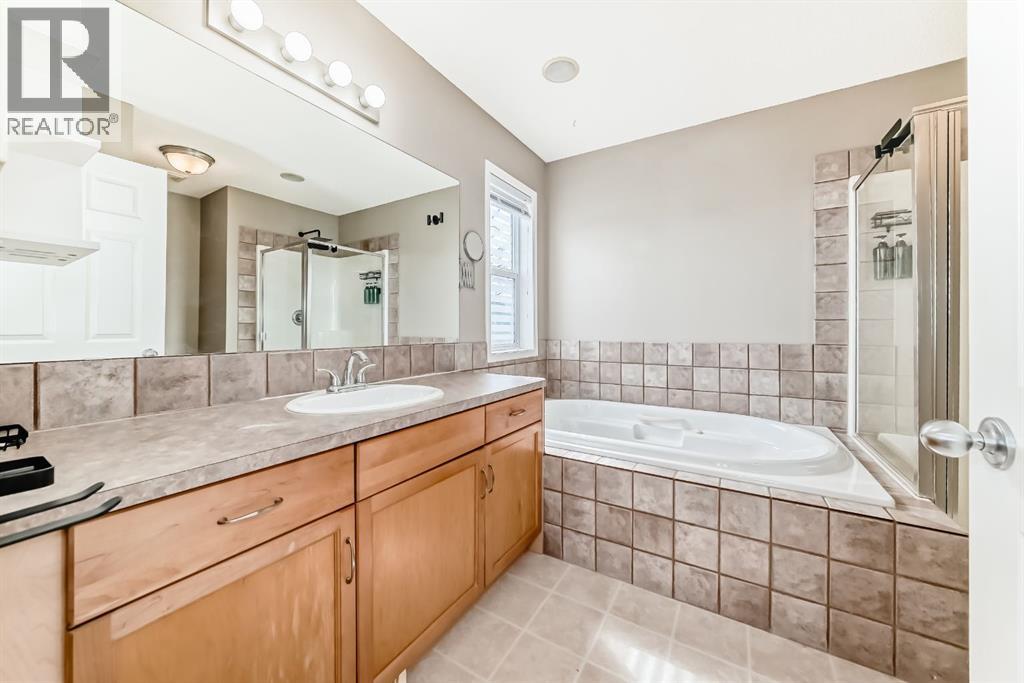 300 Sagewood Park SW, Airdrie, Alberta  T4B 3B3 - Photo 19 - A2309269