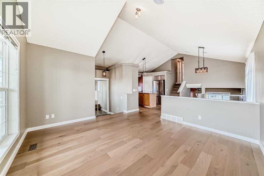 300 Sagewood Park SW, Airdrie, Alberta  T4B 3B3 - Photo 4 - A2309269