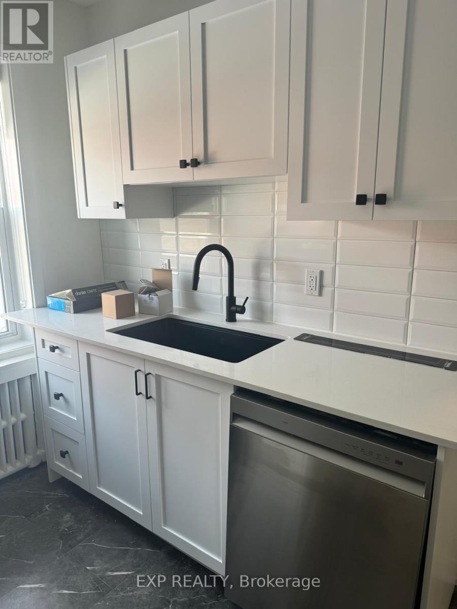 118 Rochester Street, Ottawa, Ontario  K1R 7M1 - Photo 8 - X13124998