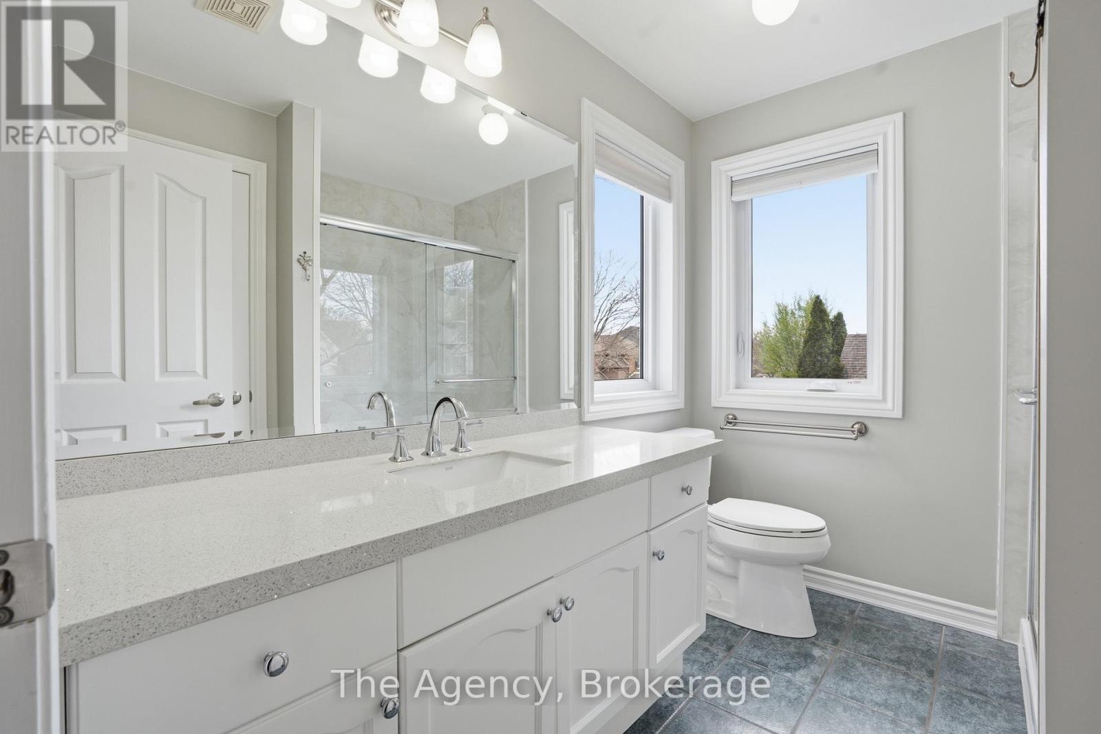 2112 Novis Way, Burlington, Ontario  L7L 6M7 - Photo 27 - W13128144