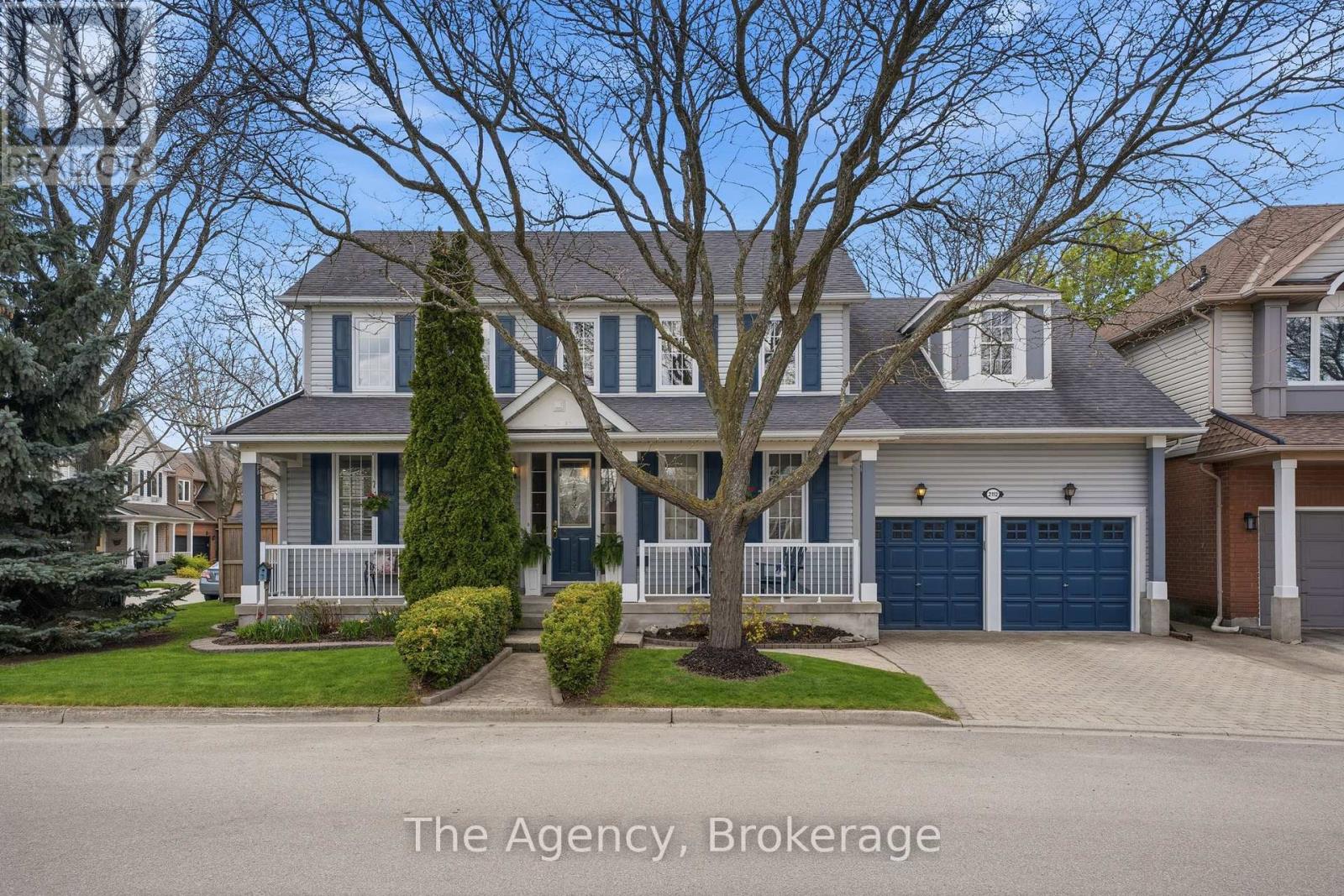 2112 Novis Way, Burlington, Ontario  L7L 6M7 - Photo 3 - W13128144