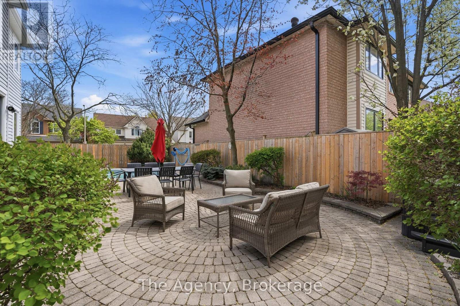 2112 Novis Way, Burlington, Ontario  L7L 6M7 - Photo 38 - W13128144