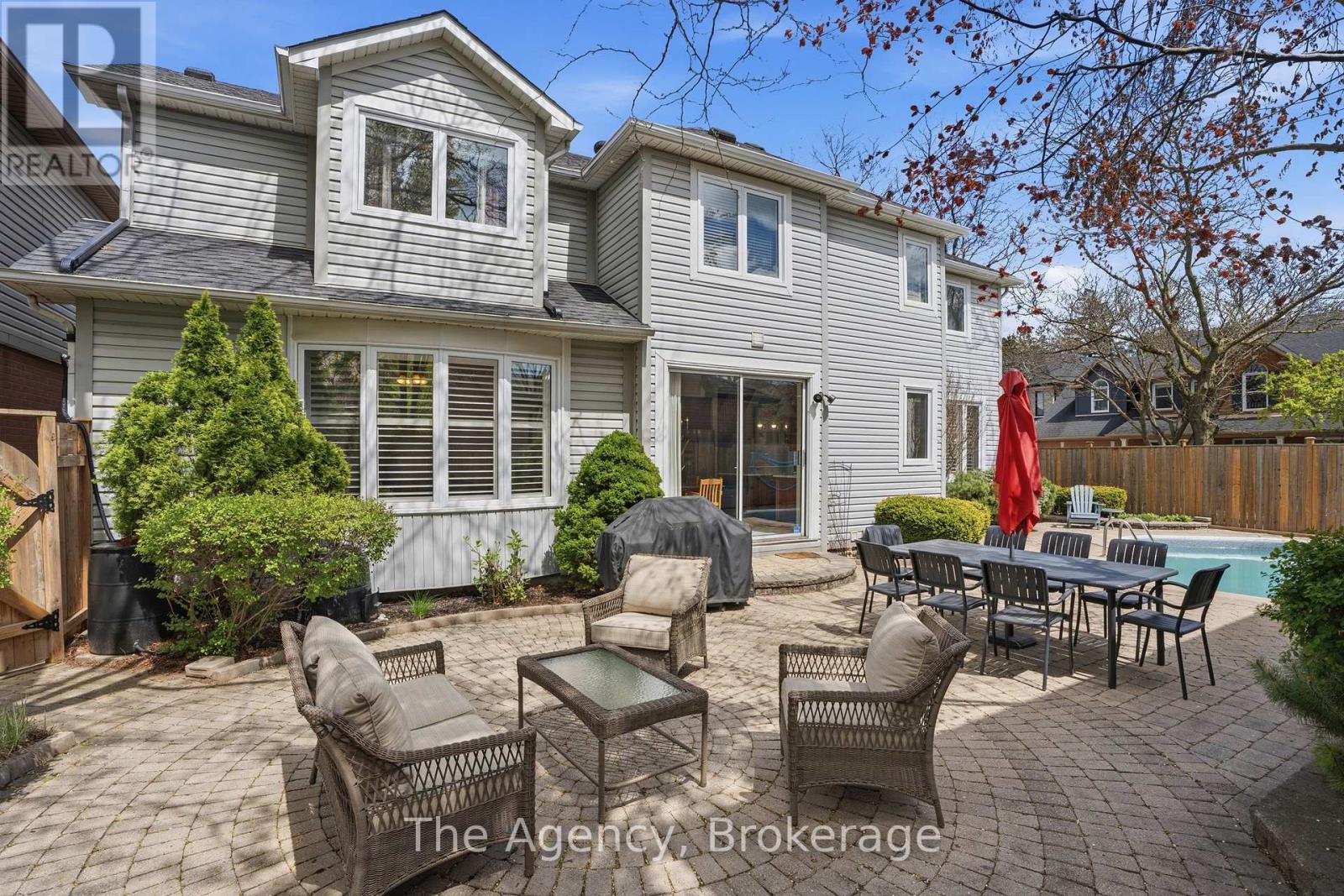2112 Novis Way, Burlington, Ontario  L7L 6M7 - Photo 39 - W13128144
