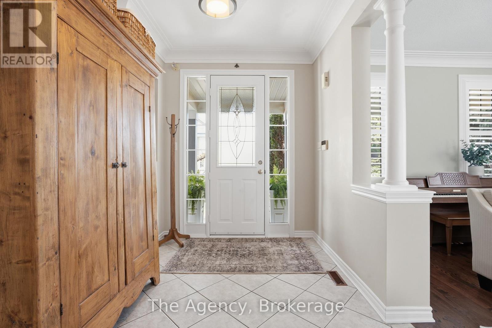 2112 Novis Way, Burlington, Ontario  L7L 6M7 - Photo 7 - W13128144