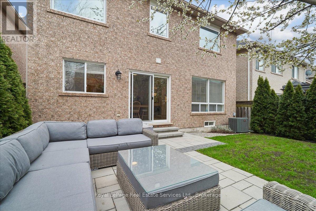 2347 Hollybrook Drive, Oakville, Ontario  L6M 4T6 - Photo 39 - W13094078