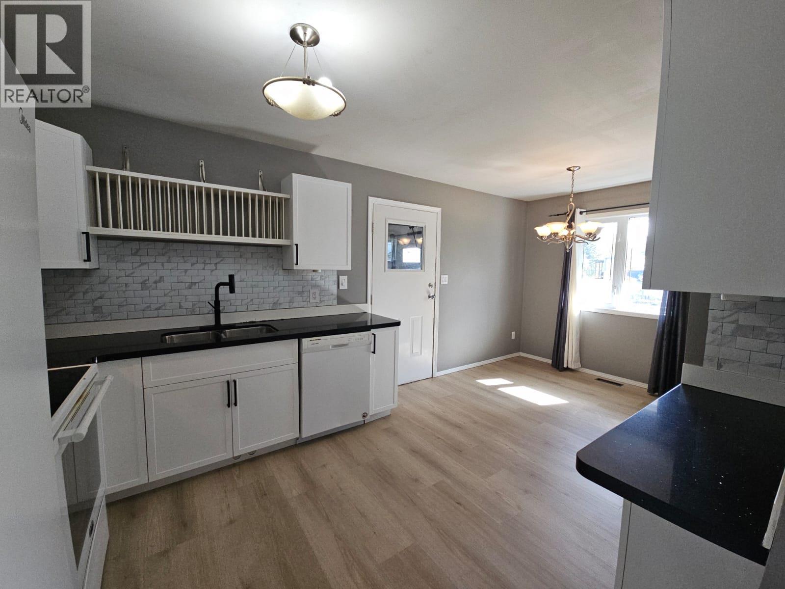 5237 42 Street Ne, Chetwynd, British Columbia  V0C 1J0 - Photo 13 - 10385511