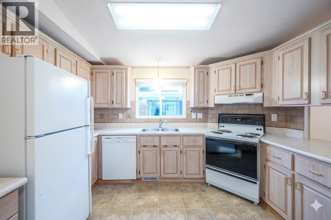 6778 Tucelnuit Drive Unit# 39, Oliver, British Columbia  V0H 1T0 - Photo 4 - 10387053