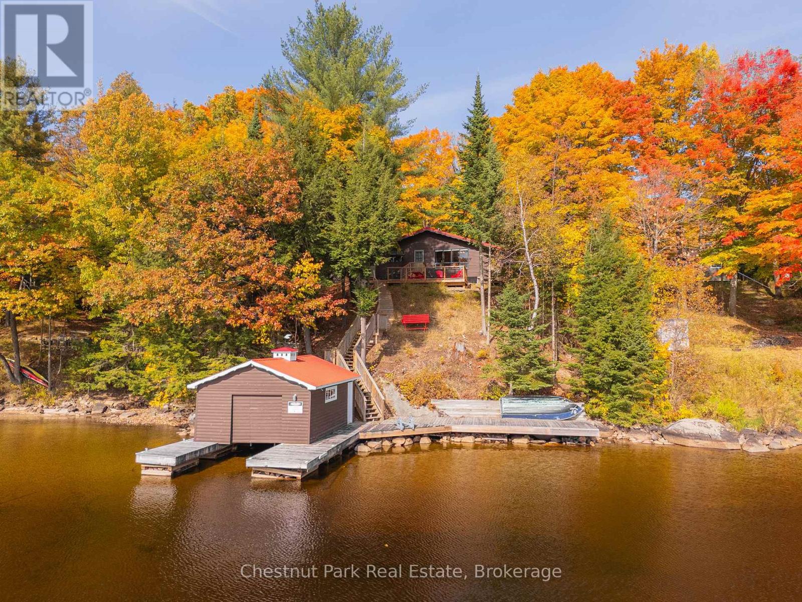 639 EVERGREEN TRAIL, Huntsville, Ontario