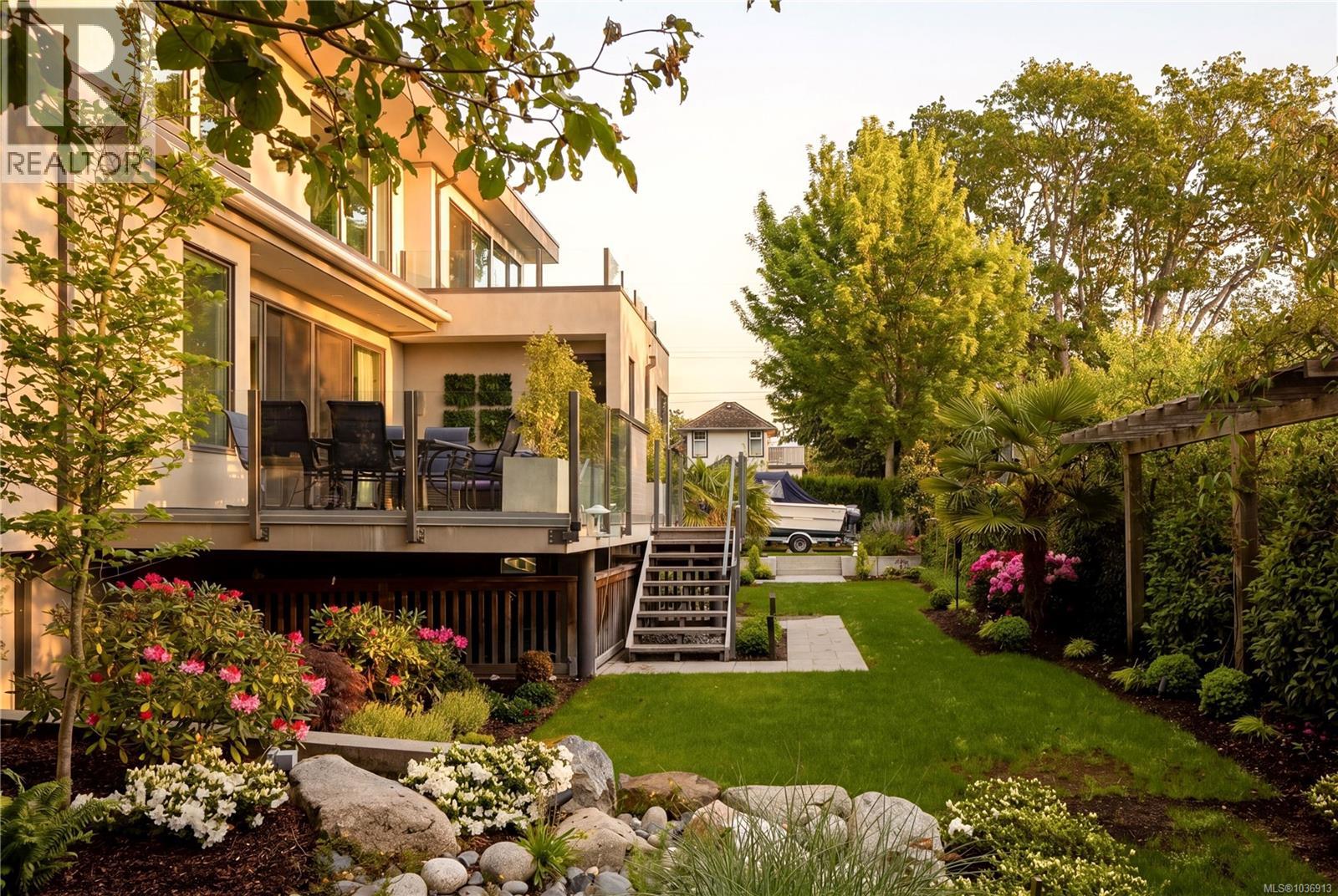 2816 Burdick Ave, Oak Bay, British Columbia  V8R 3M2 - Photo 11 - 1036913