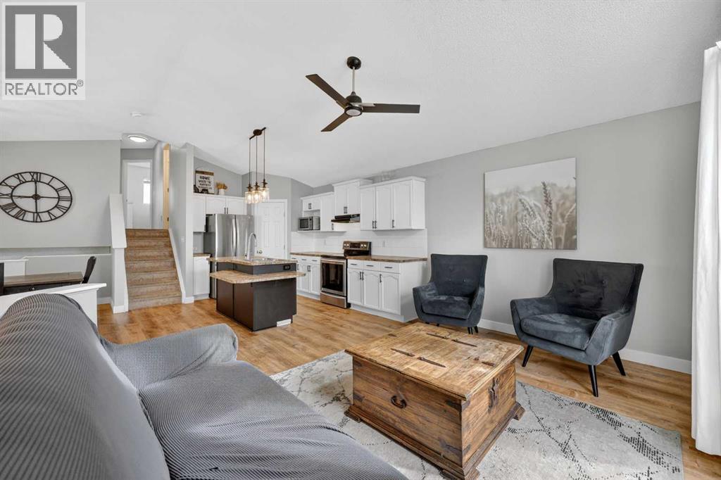 189 Copperfield Gardens SE, Calgary, Alberta  T2Z 4C2 - Photo 9 - A2301748