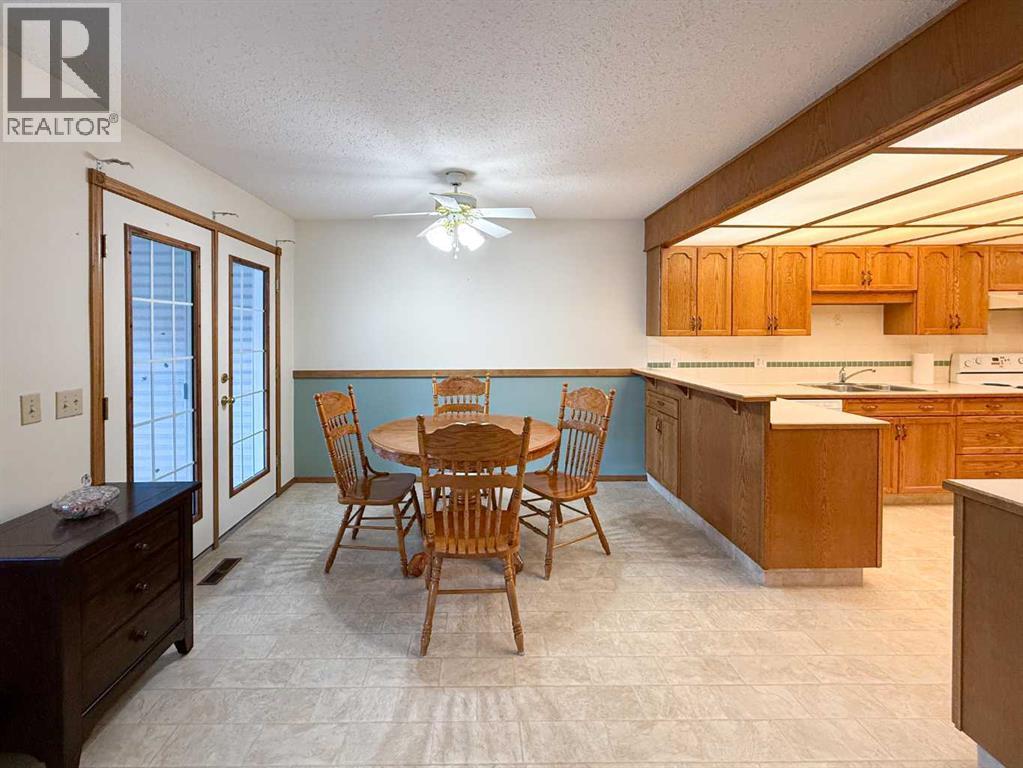 4117 Silverpark Estates Close, Olds, Alberta  T4H 1B4 - Photo 8 - A2309442