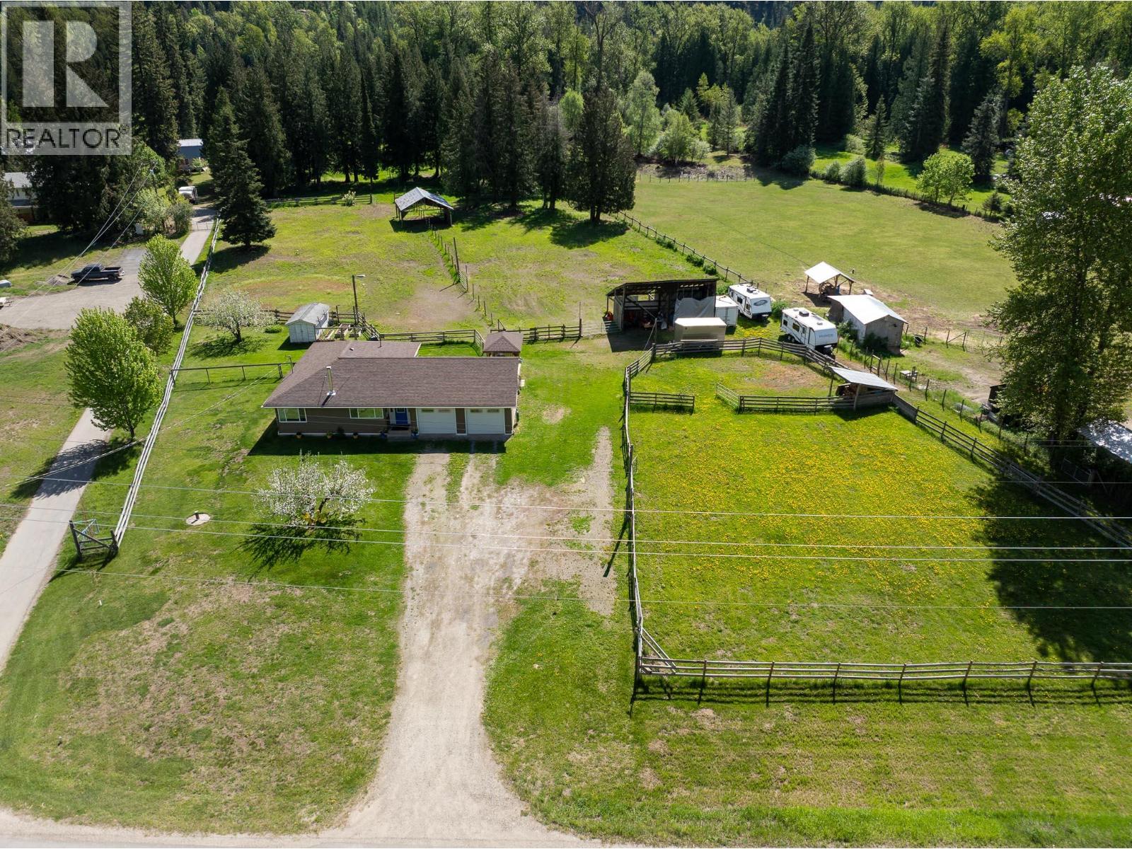8895 Highway 6 Highway, Salmo, British Columbia  V0G 1Z0 - Photo 61 - 10387103