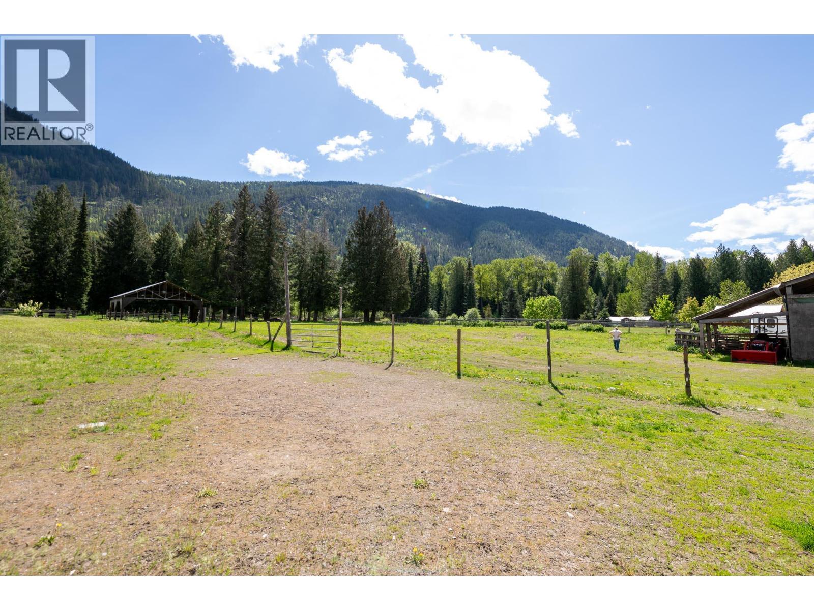 8895 Highway 6 Highway, Salmo, British Columbia  V0G 1Z0 - Photo 58 - 10387103