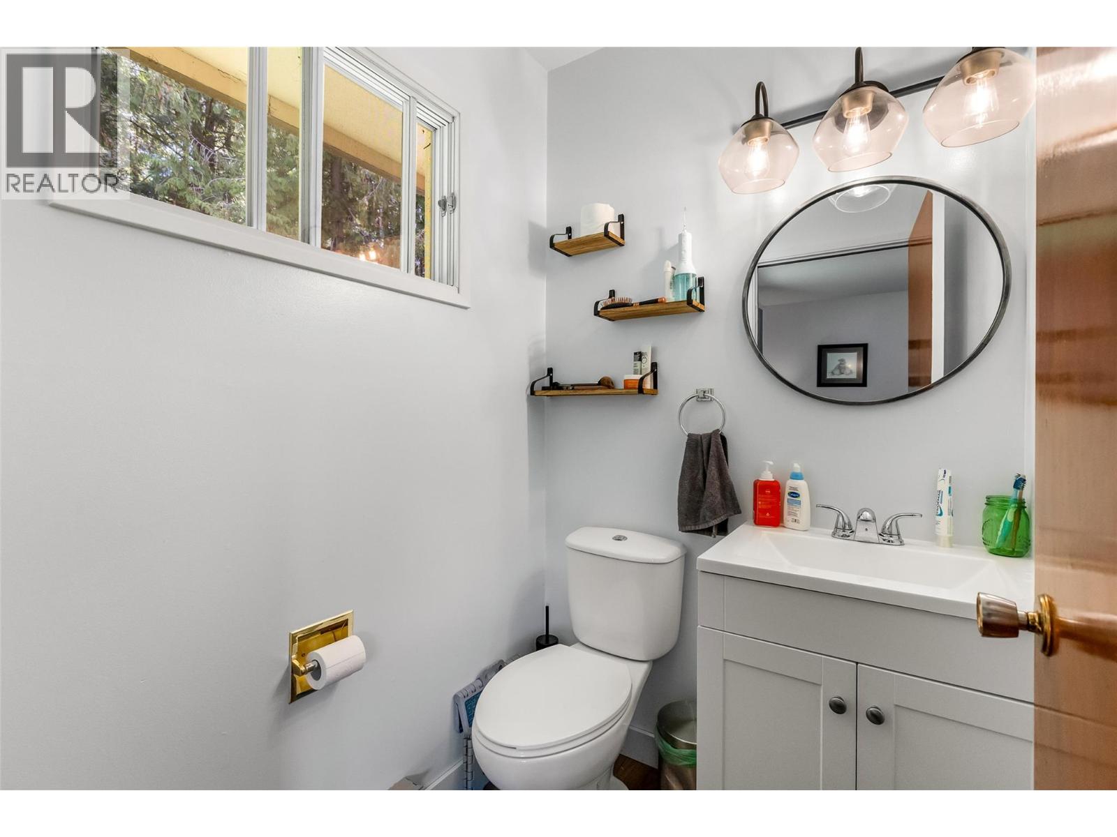 3988 Samuelson Road, Canyon, British Columbia V0B 1C1 - Photo 14 - 10387396