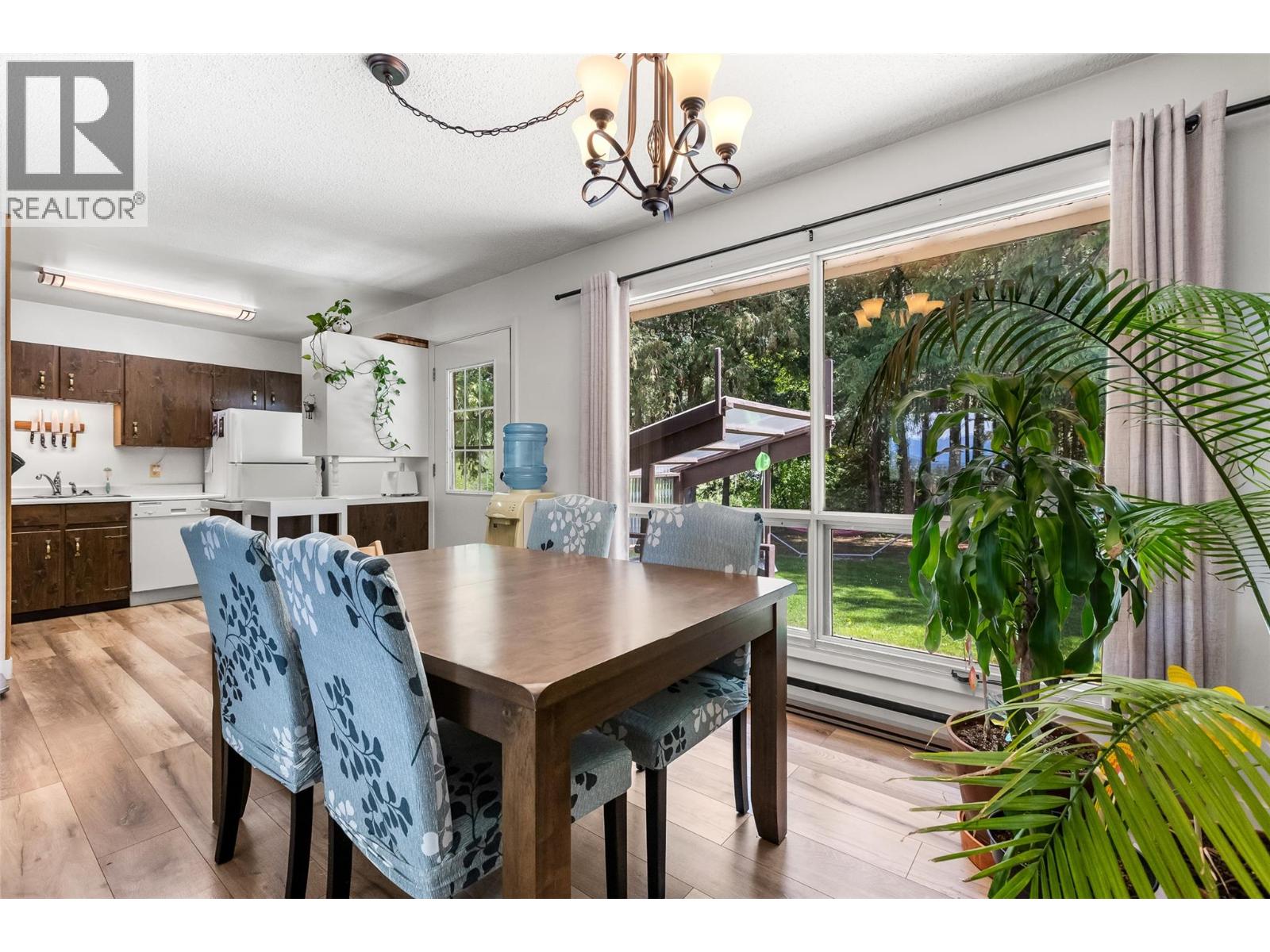 3988 Samuelson Road, Canyon, British Columbia V0B 1C1 - Photo 7 - 10387396