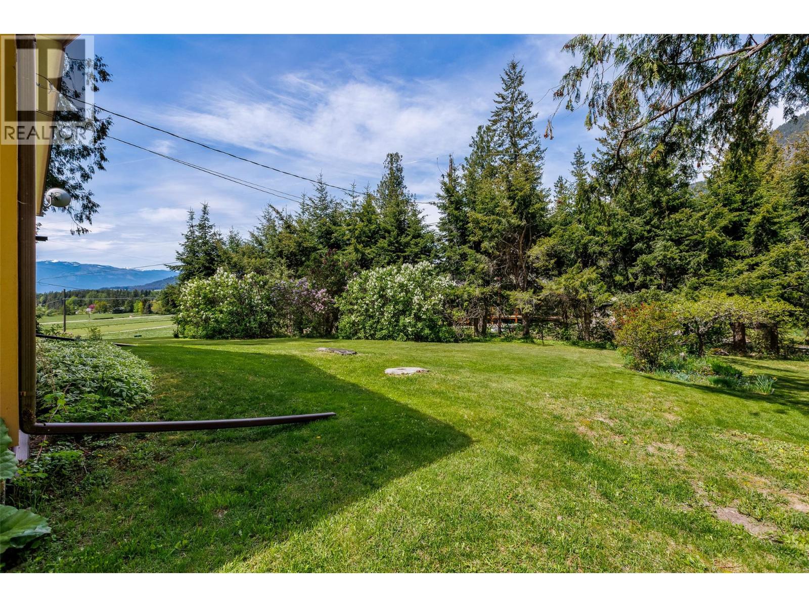 3988 Samuelson Road, Canyon, British Columbia V0B 1C1 - Photo 45 - 10387396