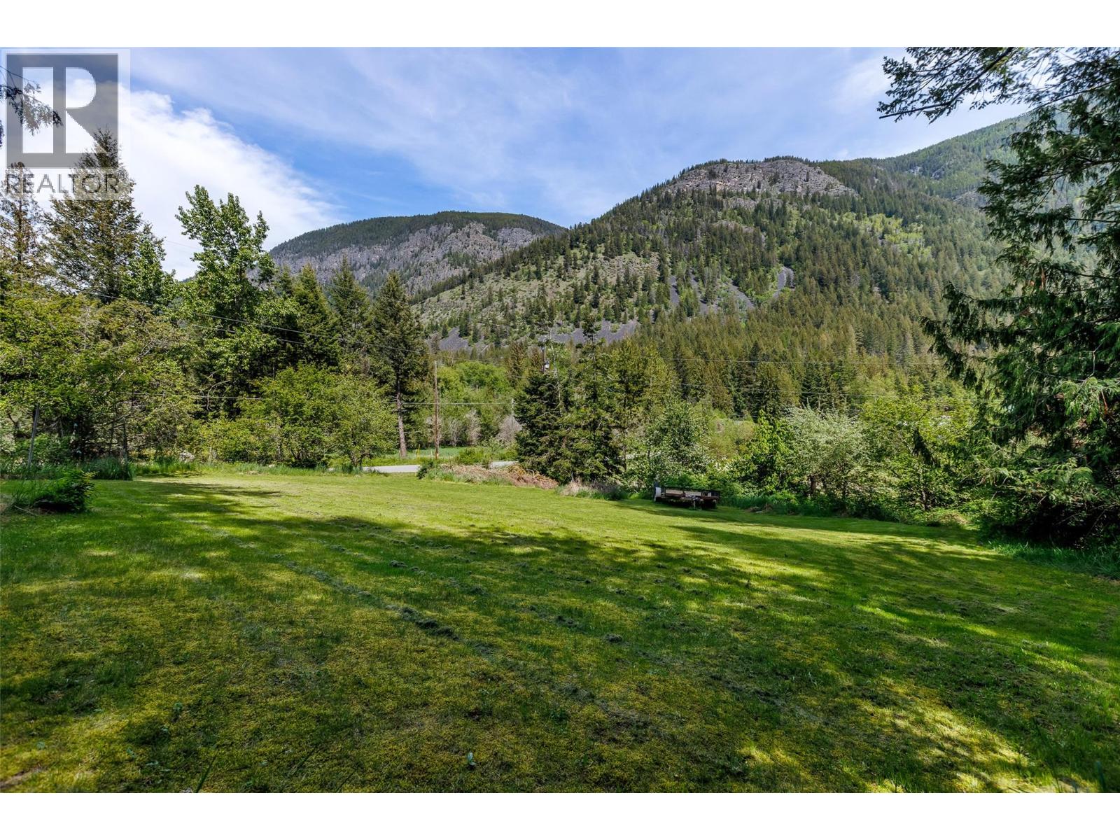 3988 Samuelson Road, Canyon, British Columbia V0B 1C1 - Photo 52 - 10387396