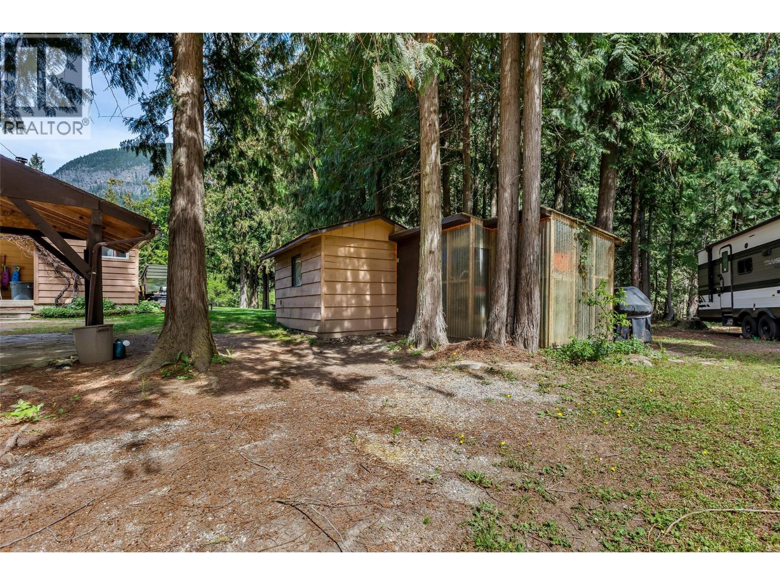 3988 Samuelson Road, Canyon, British Columbia V0B 1C1 - Photo 59 - 10387396