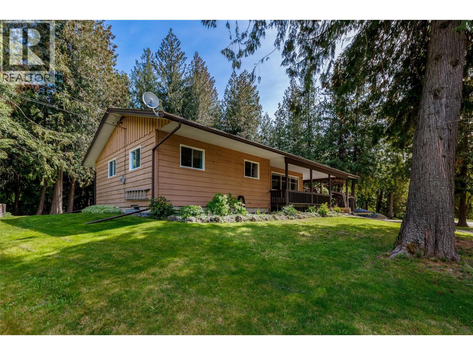 3988 Samuelson Road, Canyon, British Columbia V0B 1C1 - Photo 36 - 10387396