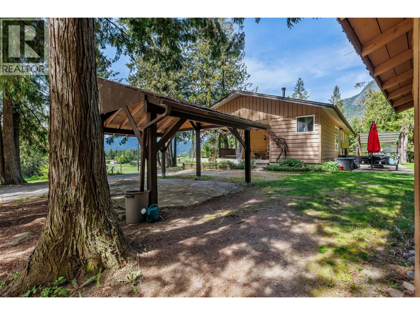 3988 Samuelson Road, Canyon, British Columbia V0B 1C1 - Photo 57 - 10387396