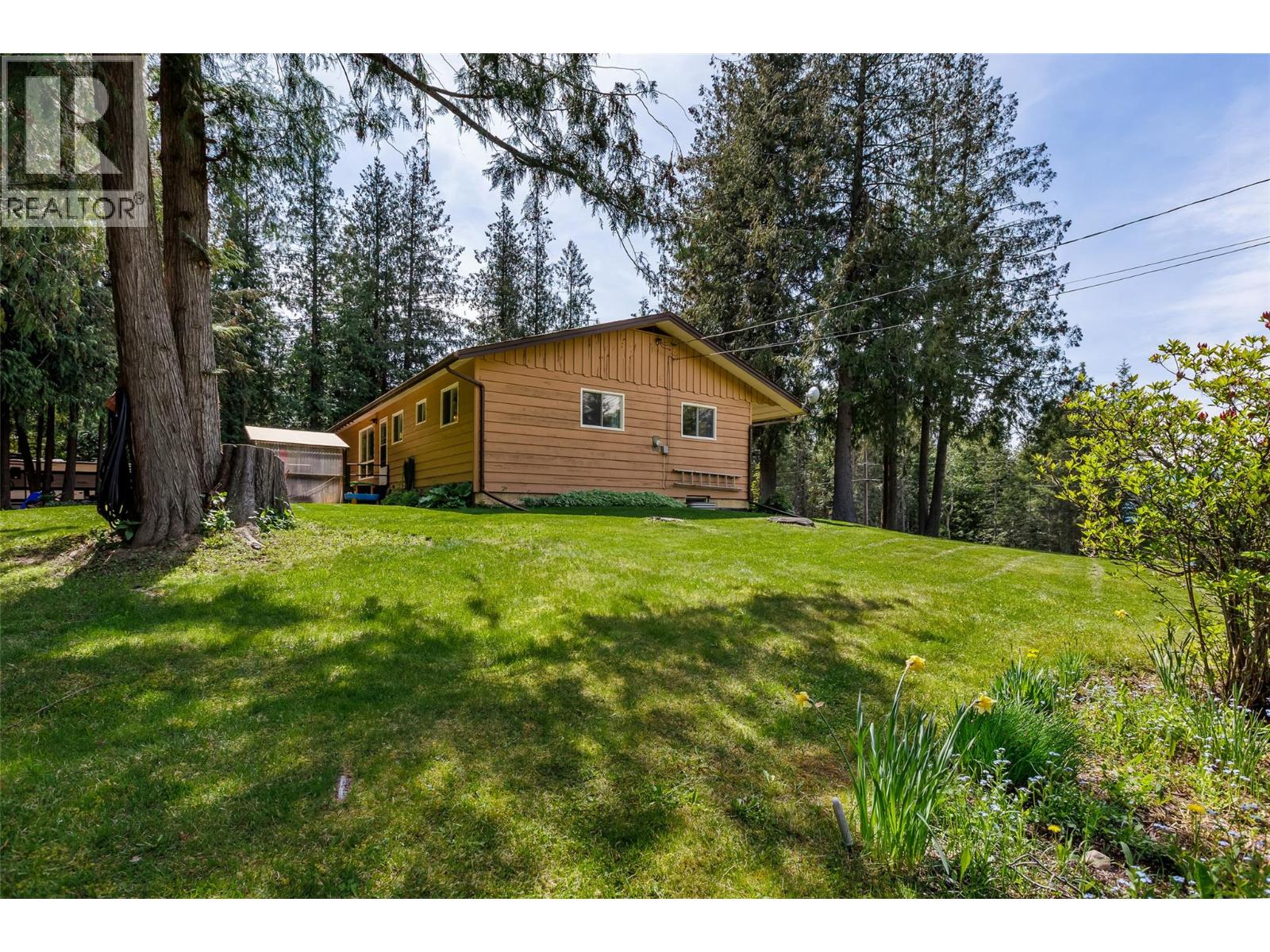 3988 Samuelson Road, Canyon, British Columbia V0B 1C1 - Photo 46 - 10387396