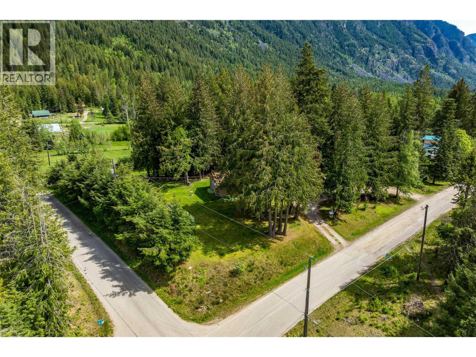 3988 Samuelson Road, Canyon, British Columbia V0B 1C1 - Photo 65 - 10387396