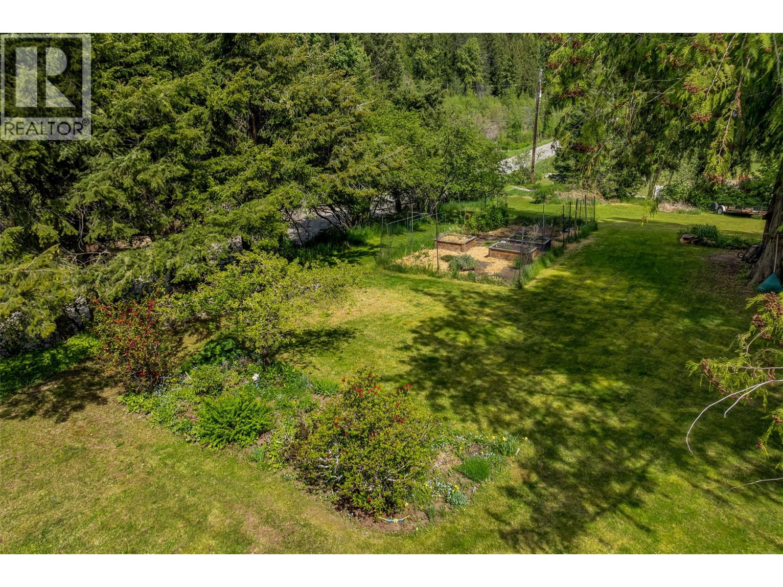3988 Samuelson Road, Canyon, British Columbia V0B 1C1 - Photo 79 - 10387396
