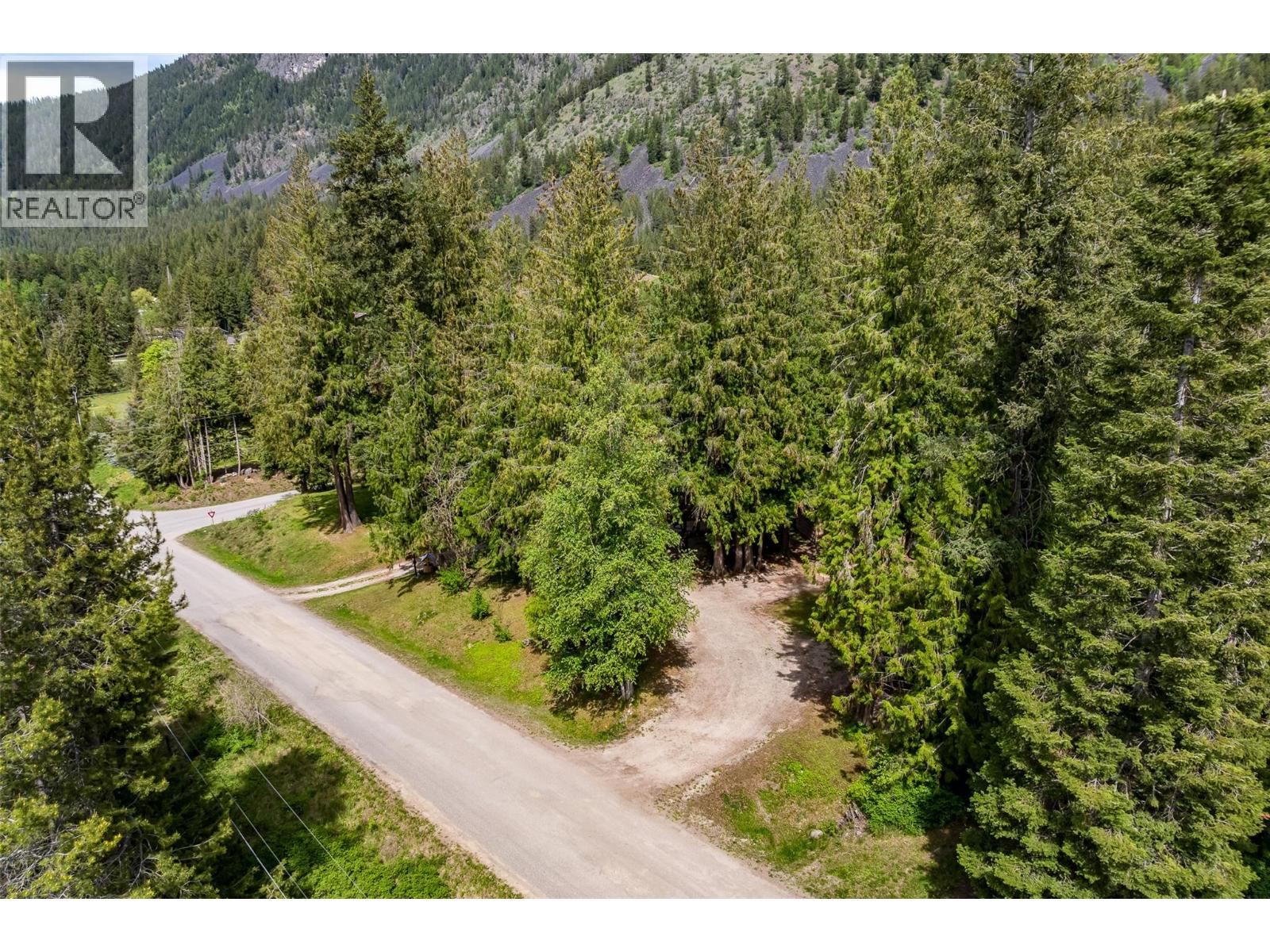 3988 Samuelson Road, Canyon, British Columbia V0B 1C1 - Photo 62 - 10387396