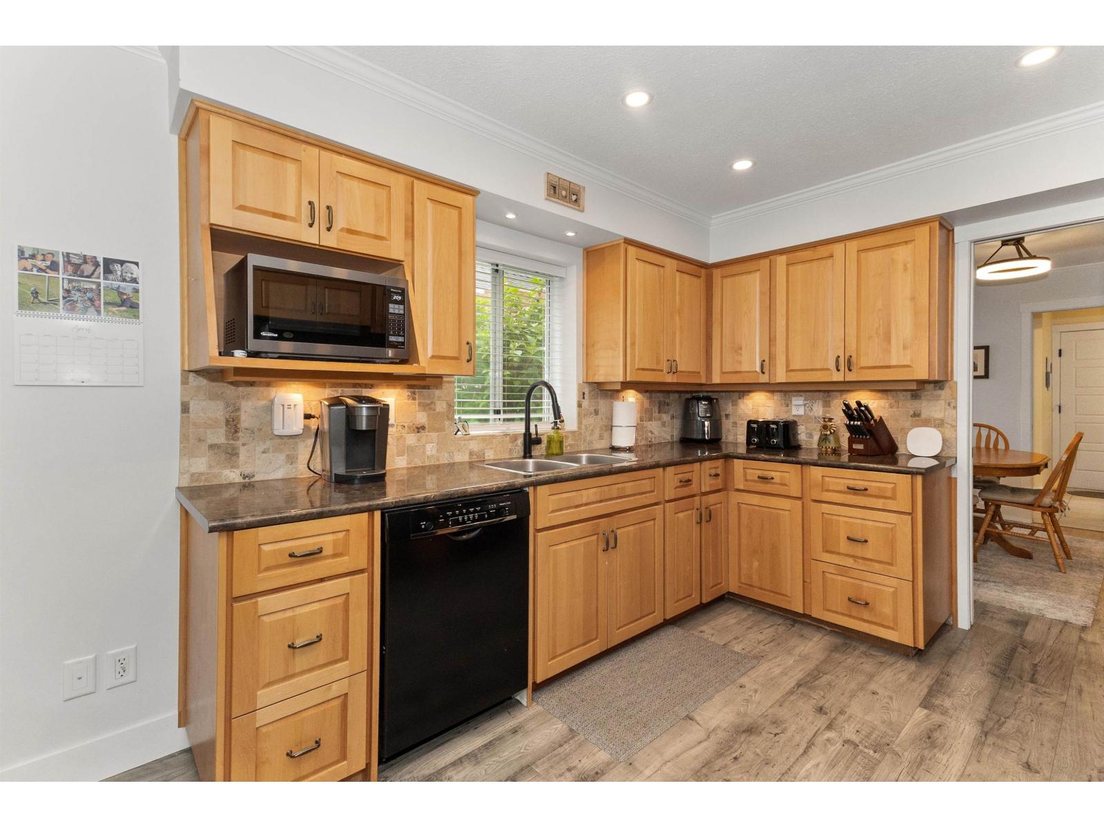 15522 87a Avenue, Surrey, British Columbia V3S 6S9 - Photo 9 - R3114526