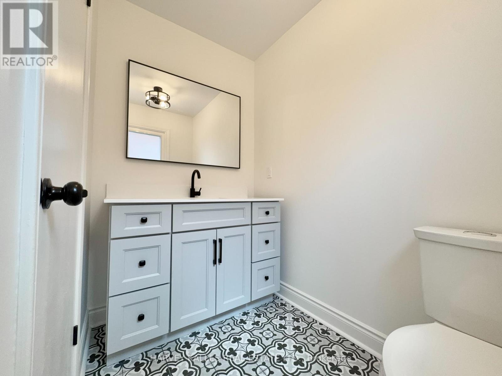 70 Amaretto Court, Vaughan, Ontario  L4L 6N1 - Photo 12 - N13128304
