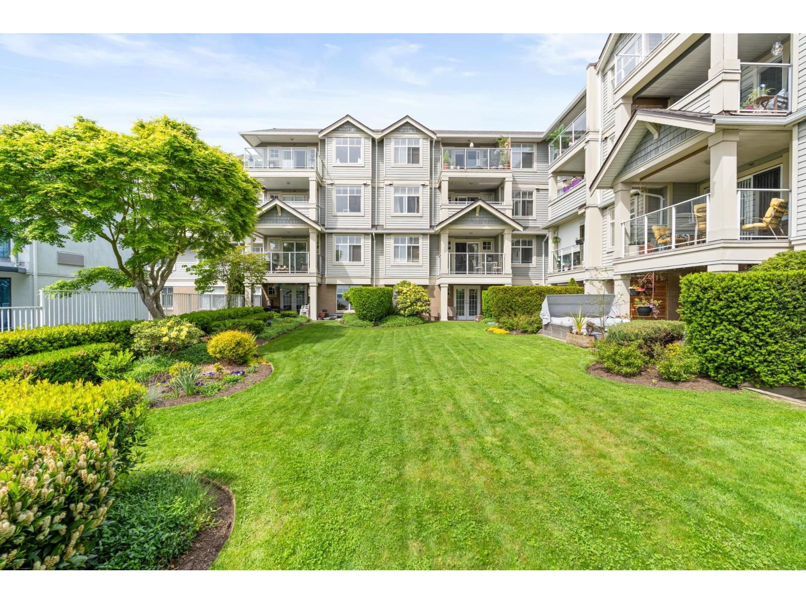 212 15621 Marine Drive, White Rock, British Columbia  V4B 1E1 - Photo 32 - R3123524